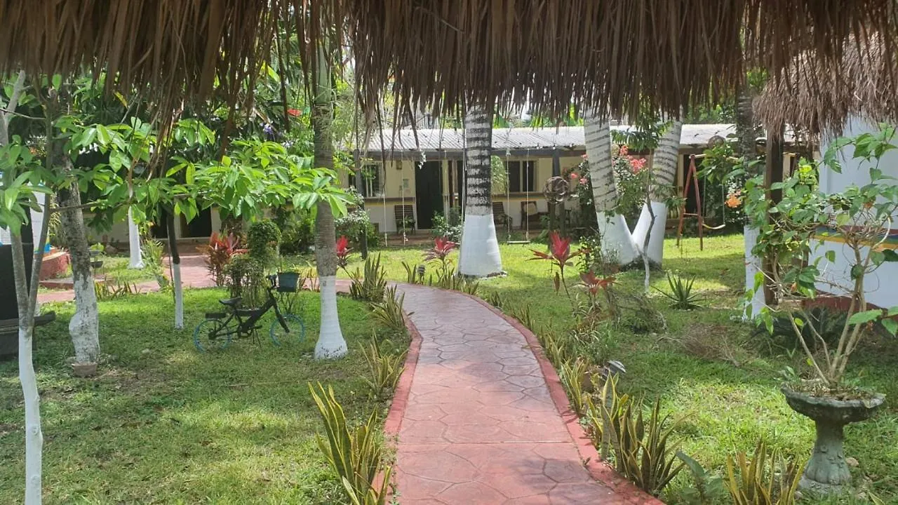 Cabanas Colibri Bacalar