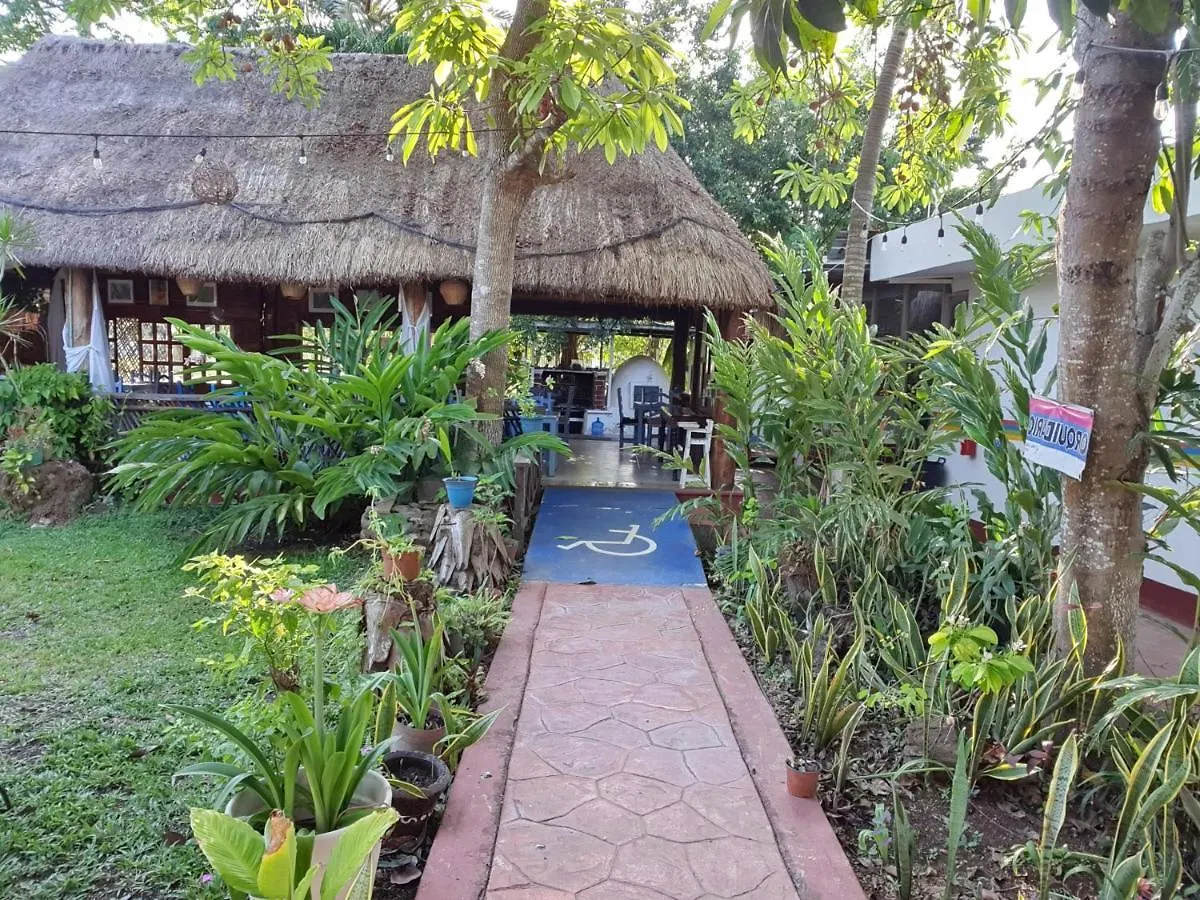 *** Hotel Cabanas Colibri Bacalar Mexico