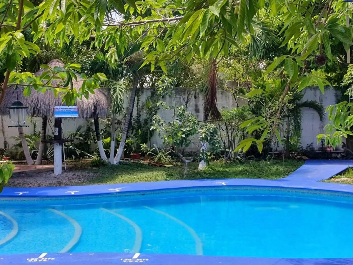 Cabanas Colibri Bacalar