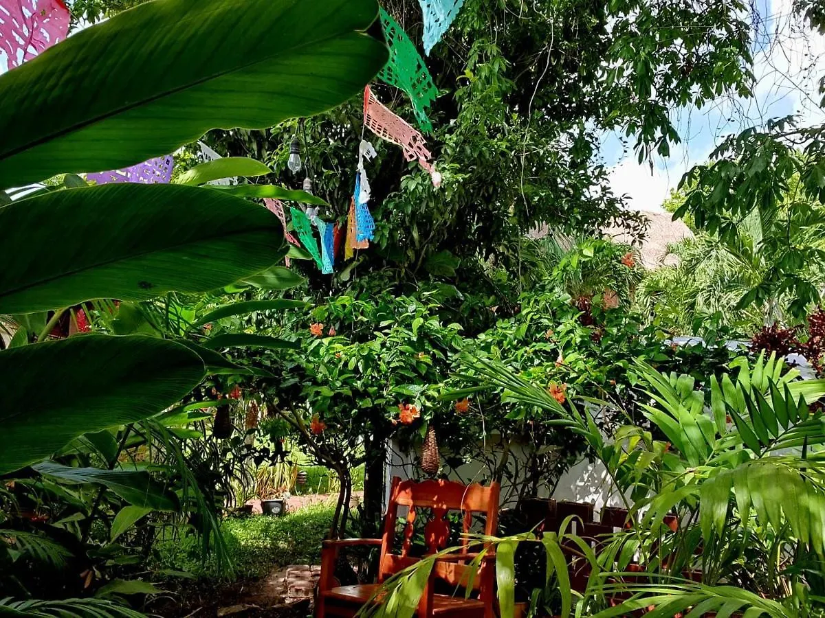 Hotel Cabanas Colibri Bacalar