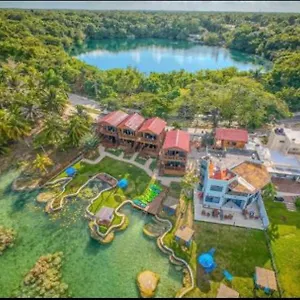 Blue Caribe Front Lagoon **** Bacalar
